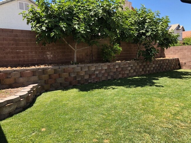 Building Photo - Charming 3 bedroom Green Valley home