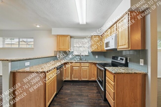 Building Photo - 506 E Alexander Ln