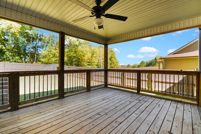Building Photo - Pet Friendly Four Bedroom!