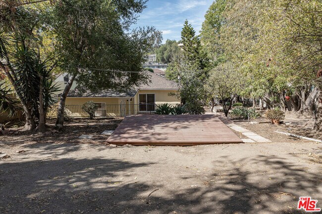 Building Photo - 2610 Griffith Park Blvd