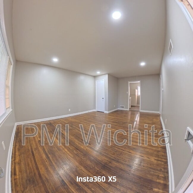 Building Photo - 6163 E Boston St