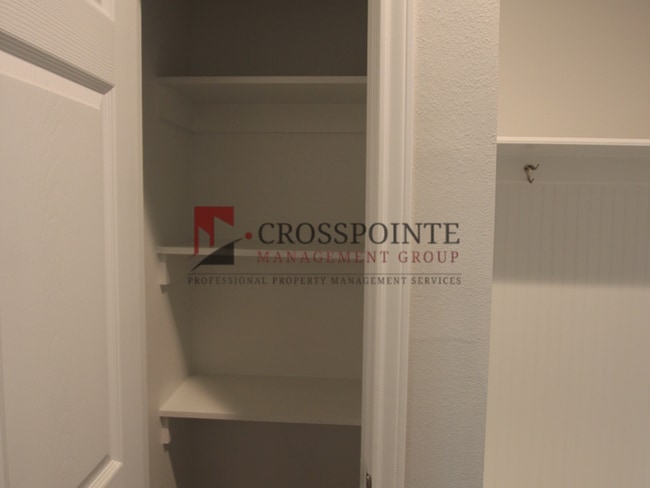 Building Photo - Stunning 2 Bed 2.5 Bath 1 Car Garage Townhome in Tyler!