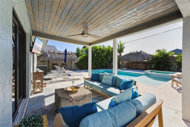 Building Photo - 530-108 108th Ave N