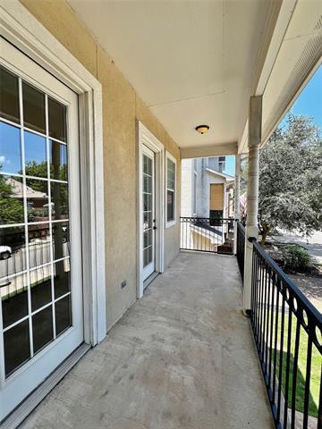 Building Photo - 5808 La Vista Dr