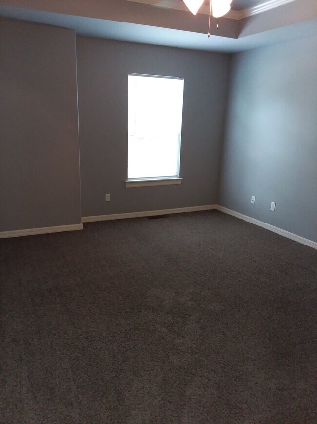 Building Photo - 4076 W Santa Maria Ln