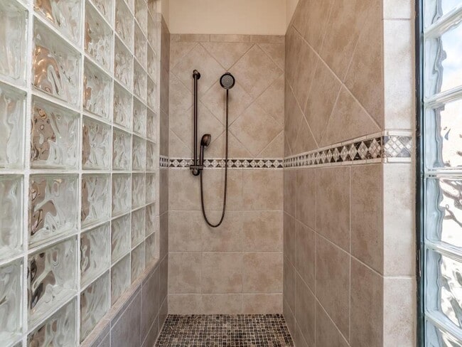 Building Photo - 2321 Gilia Dr