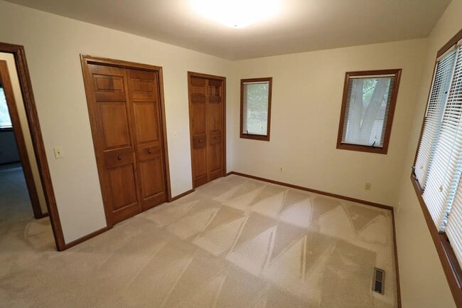 Building Photo - 3-bedroom, 2.0 bathroom unfurnished home in Stevensville