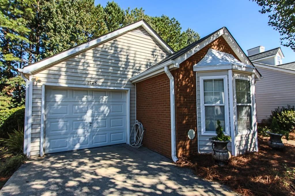Building Photo - 2745 Highland Ridge NW