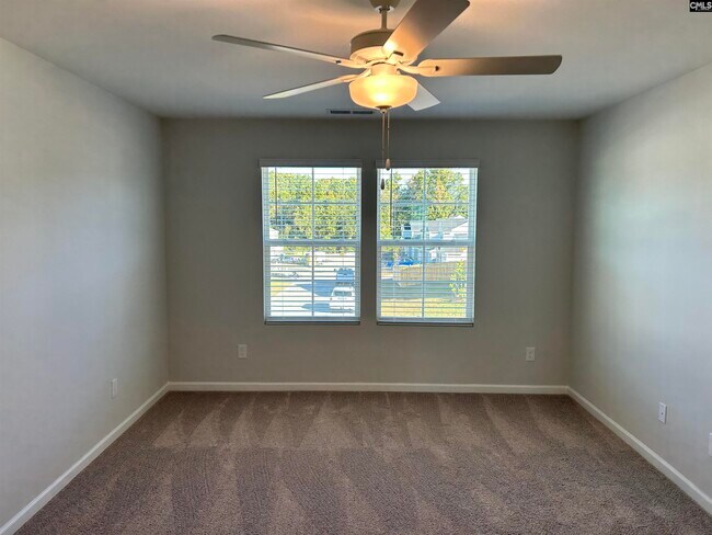 Building Photo - 437 Pinaster Path