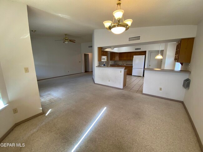 Building Photo - 7283 Luz De Paseo Ct
