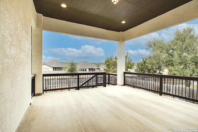 Building Photo - 1038 Cadogan Squire