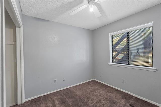 Building Photo - 6646 E Lovers Ln