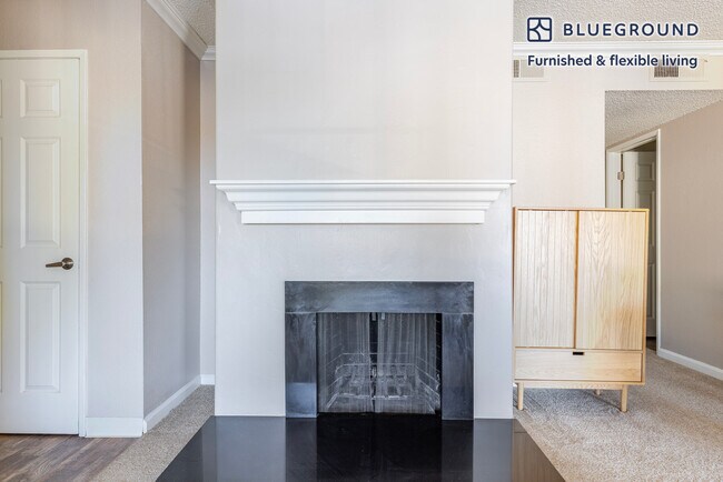 Building Photo - 350 Budd Ave