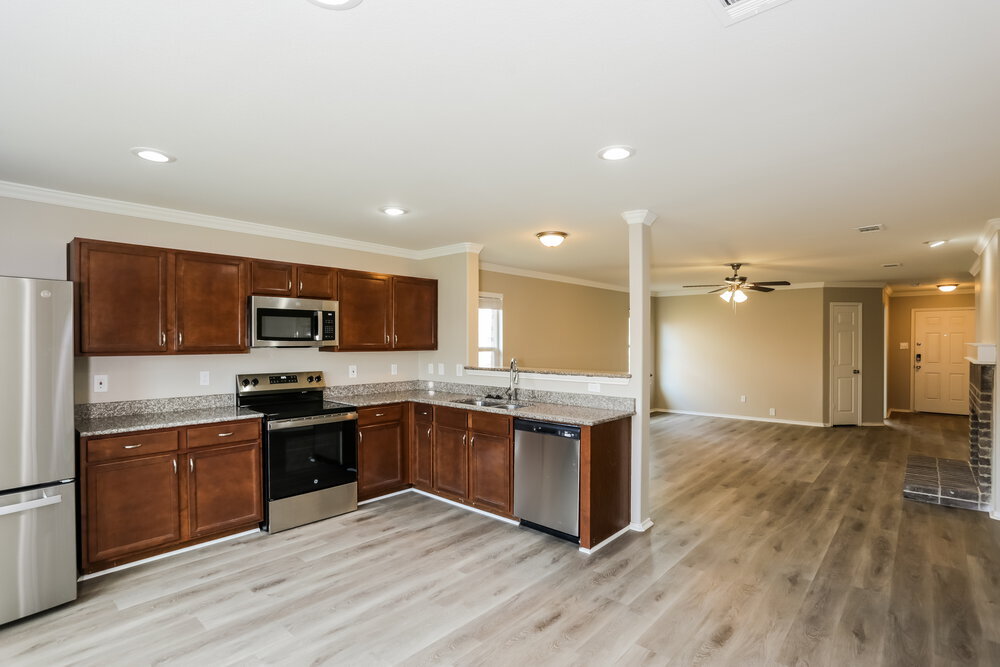 Building Photo - 10321 Fossil Valley Dr