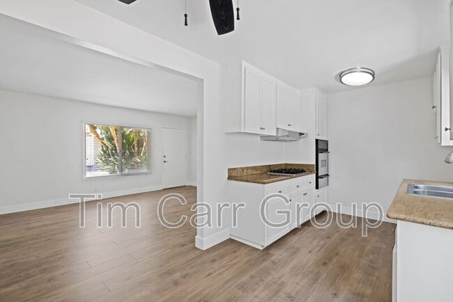 Building Photo - 271 16th Pl