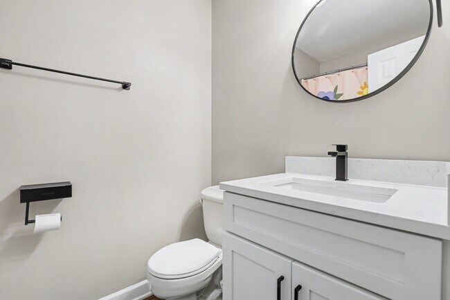 Building Photo - 4204 High Mountain Dr