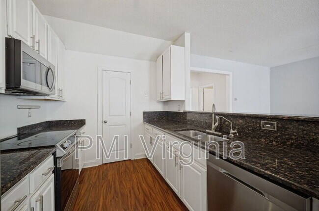 Building Photo - 810 Great Marsh Ave