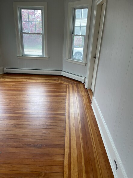 Building Photo - 224 Park Ave