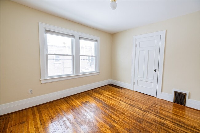 Building Photo - 297-303-303 Dartmouth St