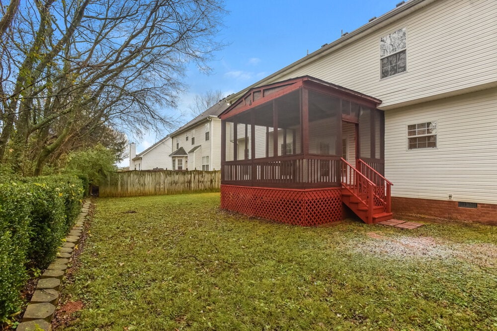 Building Photo - 2145 Aberdeen Cir