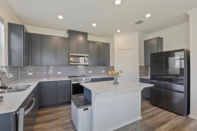 Building Photo - 14500 Jackson Browning Ln