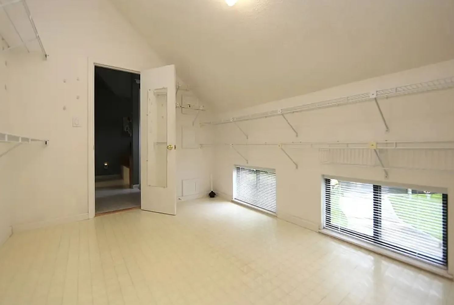 Building Photo - 505 Fostoria Ct