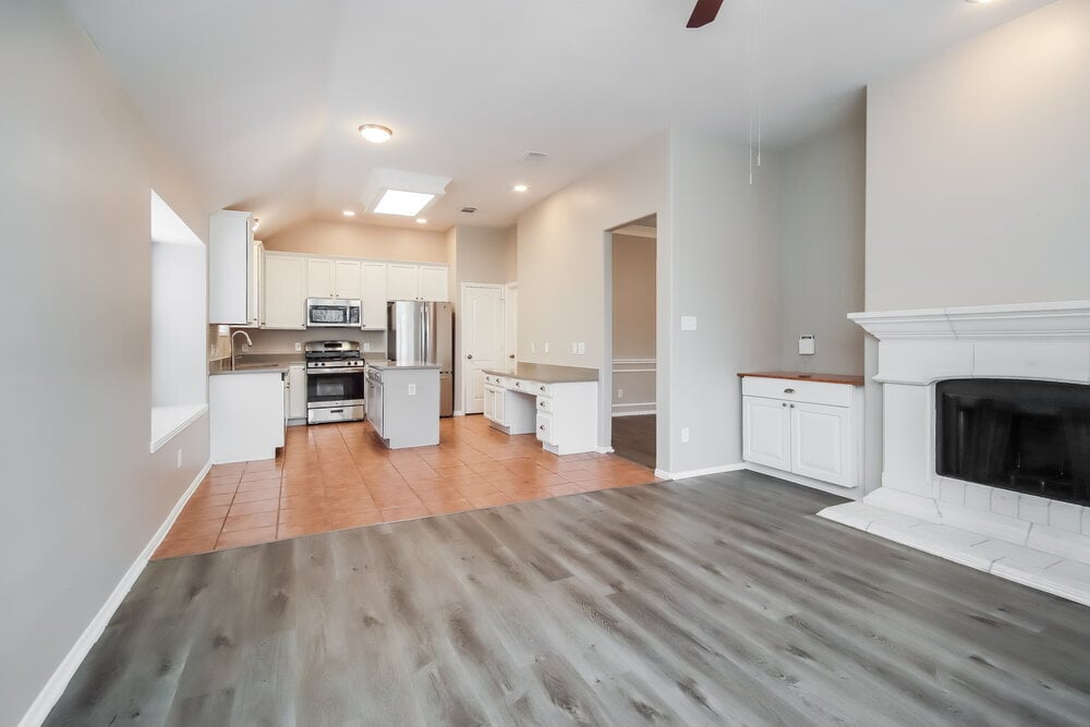 Building Photo - 204 Green Cedar Dr