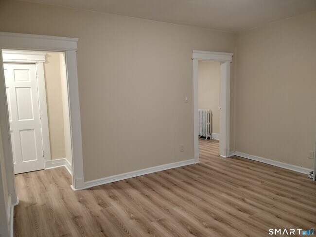 Building Photo - 680 Dixwell Ave