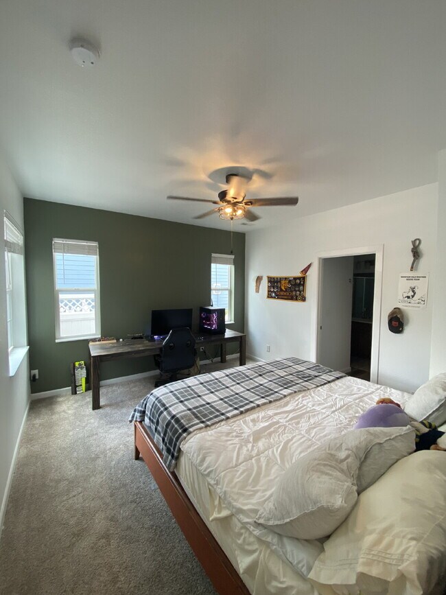 Building Photo - 3 bedroom - Shady Ridge