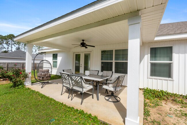 Building Photo - 6042 Capitol Dr