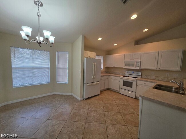 Building Photo - 6135 Higgins Ave