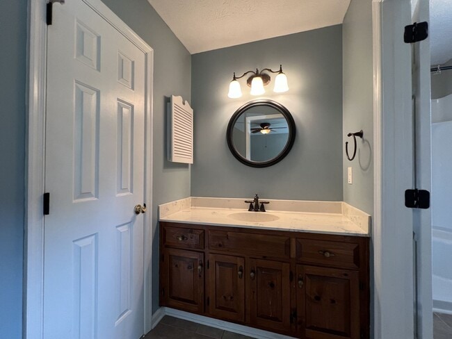 Building Photo - Spacious 5-Bedroom Home on Over Half an Ac...