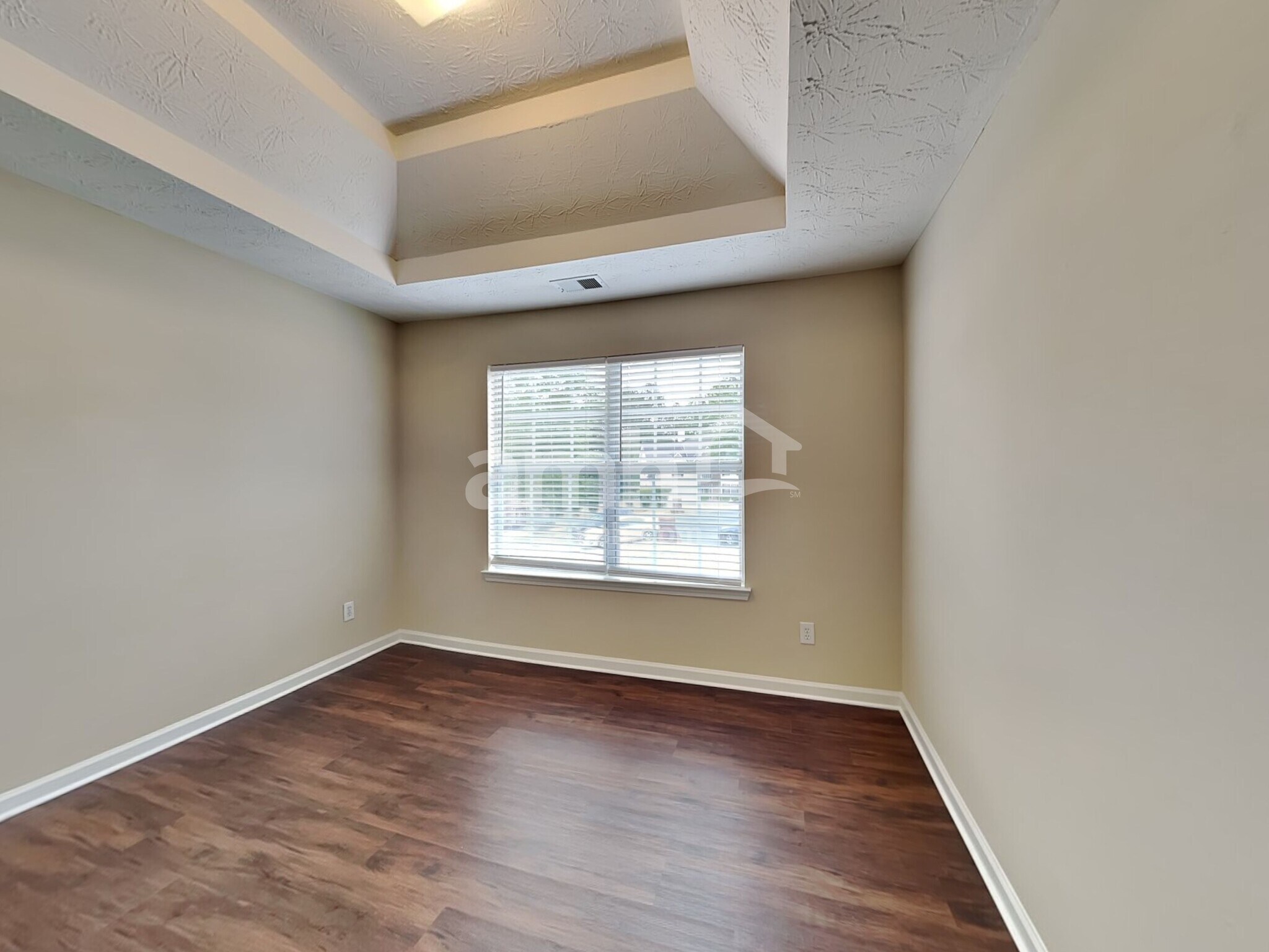 Building Photo - 233 Biltmore Way