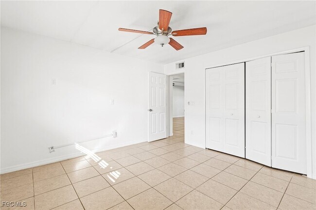 Building Photo - 1429 Cape Coral Pkwy W