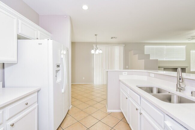 Building Photo - 4044 Companionship Ct