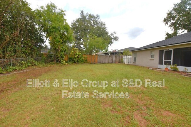 Building Photo - 6233 Napa Dr