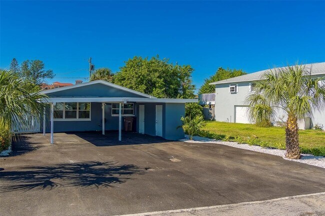 Building Photo - 13248 4th St E