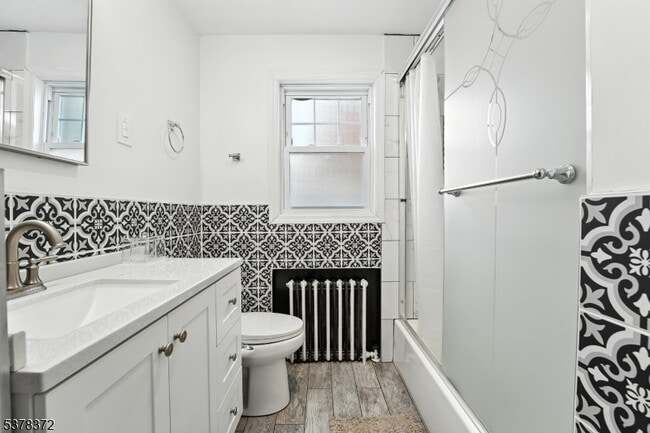 Building Photo - 37-06 Ferry Heights