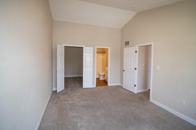 Building Photo - 7822 Rolling Vista Ct