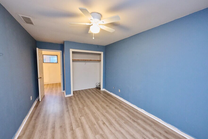 Building Photo - 14 Prescott Walk NE