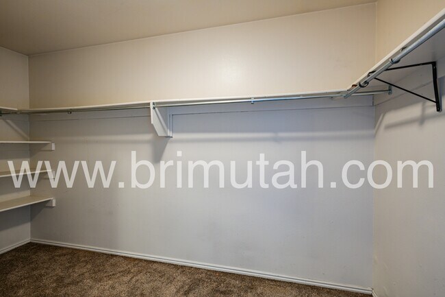 Building Photo - 3565 Summer Estates Cir