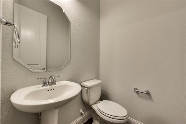 Building Photo - 1601 Primrose Pl