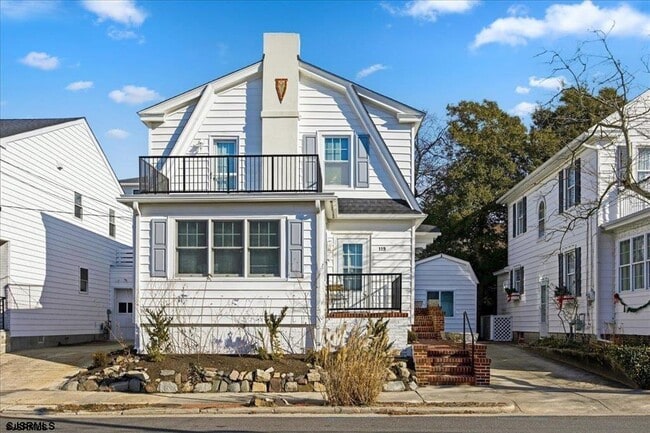 Building Photo - 119 N Clermont Ave