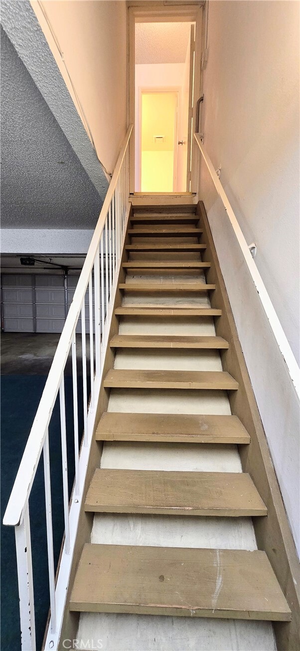 Building Photo - 10353 Downey Ave