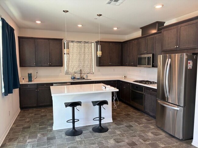 Building Photo - 36921 Basalt Ln