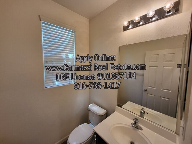 Building Photo - 3211 Tice Creek Way