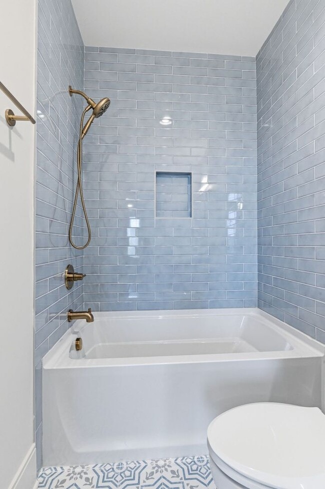 Building Photo - 4 Bed 4 Bath Newly-Built Townhome | Charlotte Park