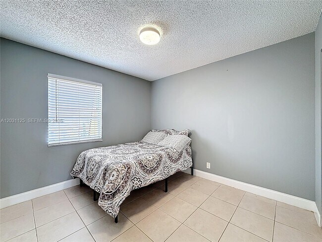 Building Photo - 2686 NW 60th Way