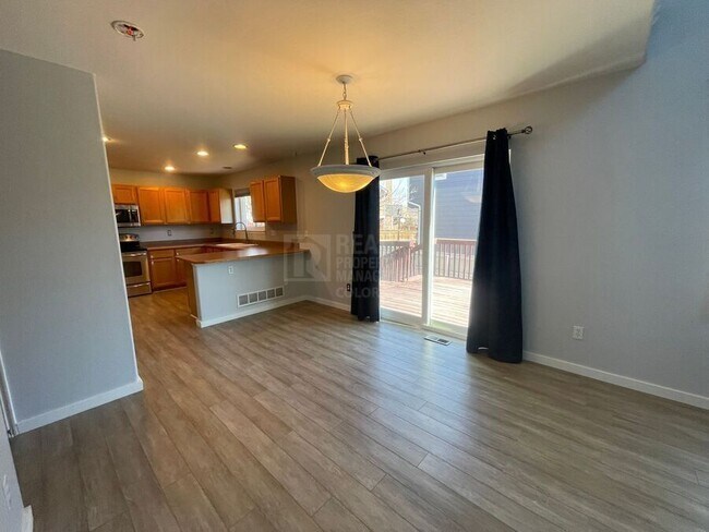 Building Photo - 16299 Blueleaf Pl