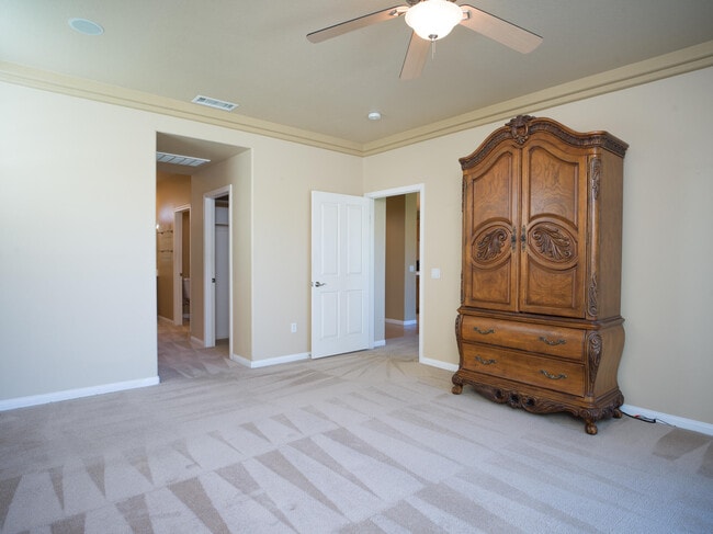 Building Photo - 42222 Revere St